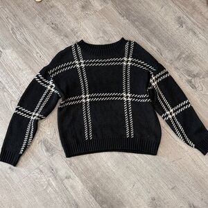 Black and White Plaid Women's Sweater